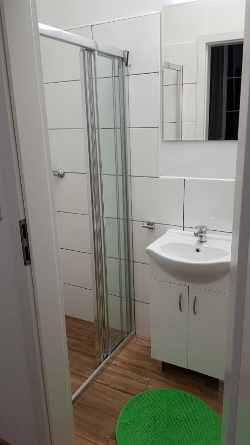 Apartament Nr 15 - 2 Pokoje Z Prywatnymi Lazienkami Centrum Познань Экстерьер фото